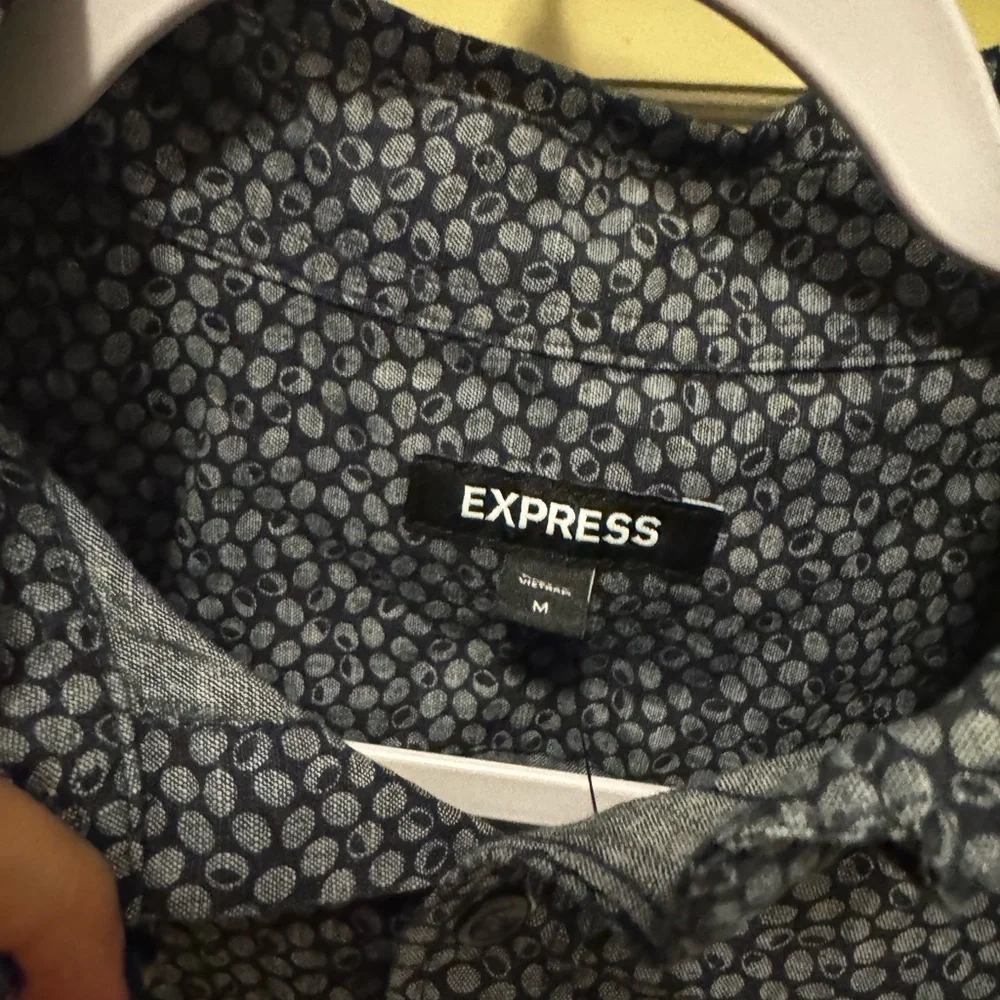 EXPRESS - Picture 7 of 7